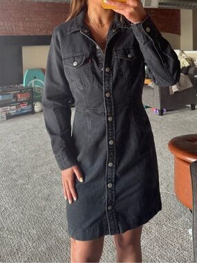 Levi’s Ellie Black Denim Button-Front Shirt Dress